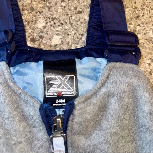 ZeroXPosur l Toddler Snow Suit Set l Snow Bib & Jacket l Size: 24M - Picture 5 of 14